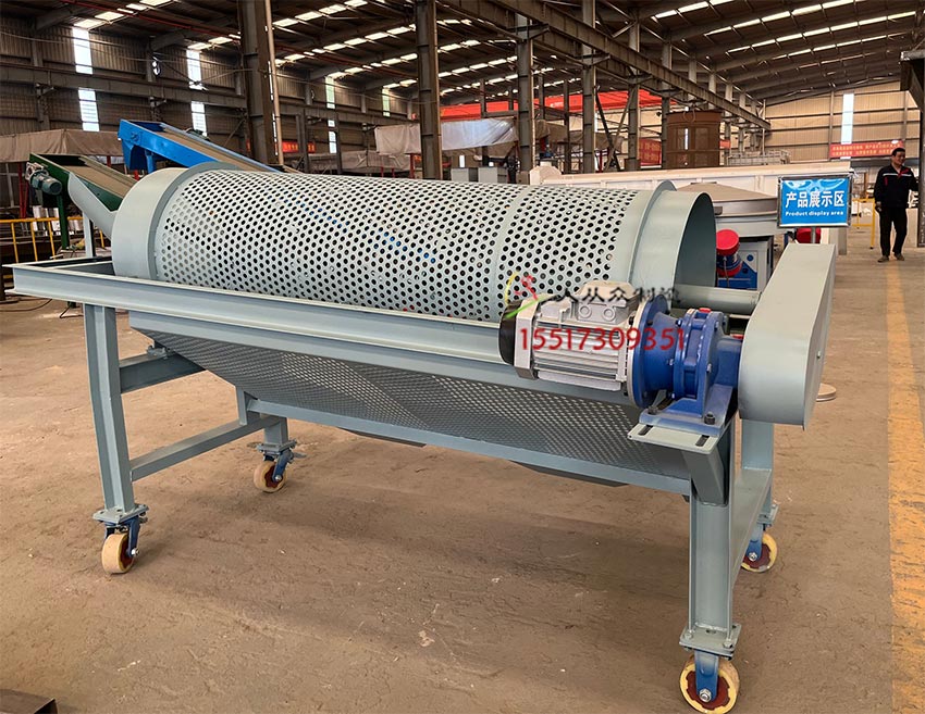 滾筒篩土機(jī)實(shí)拍電2